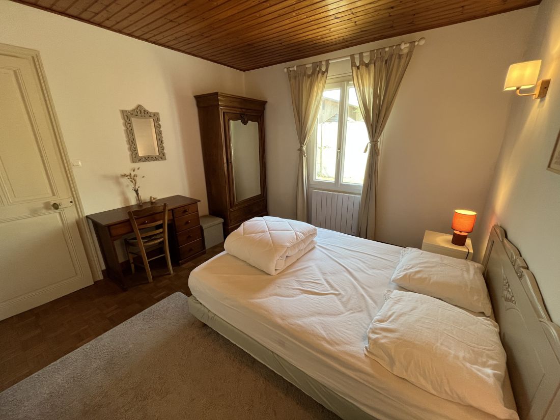 Photo 17: An accomodation located in Sainte-Marie-de-Ré on ile de Ré.
