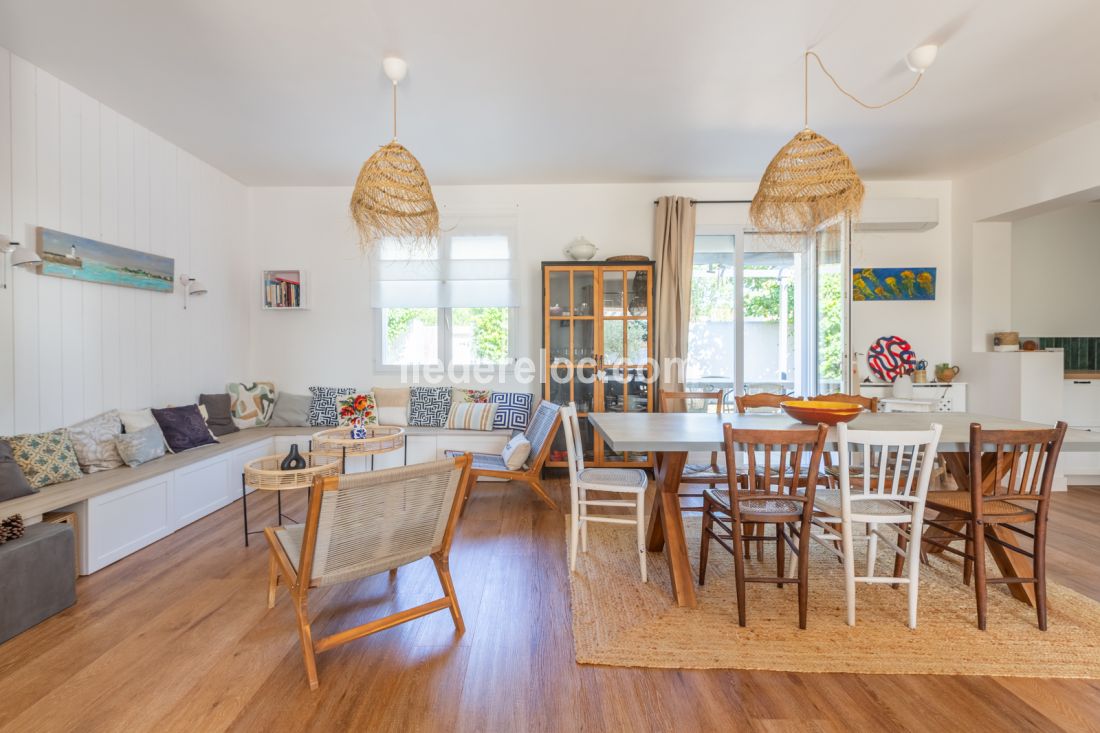 Photo 4: An accomodation located in Saint-Martin-de-Ré on ile de Ré.