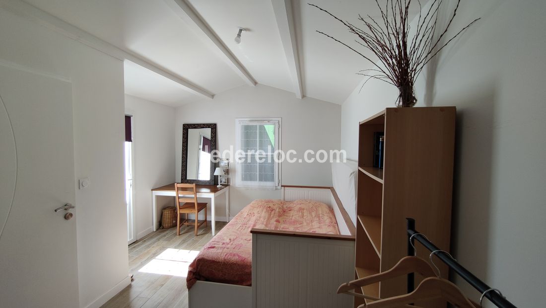 Photo 6: An accomodation located in Ars en R&eacute; on ile de R&eacute;.