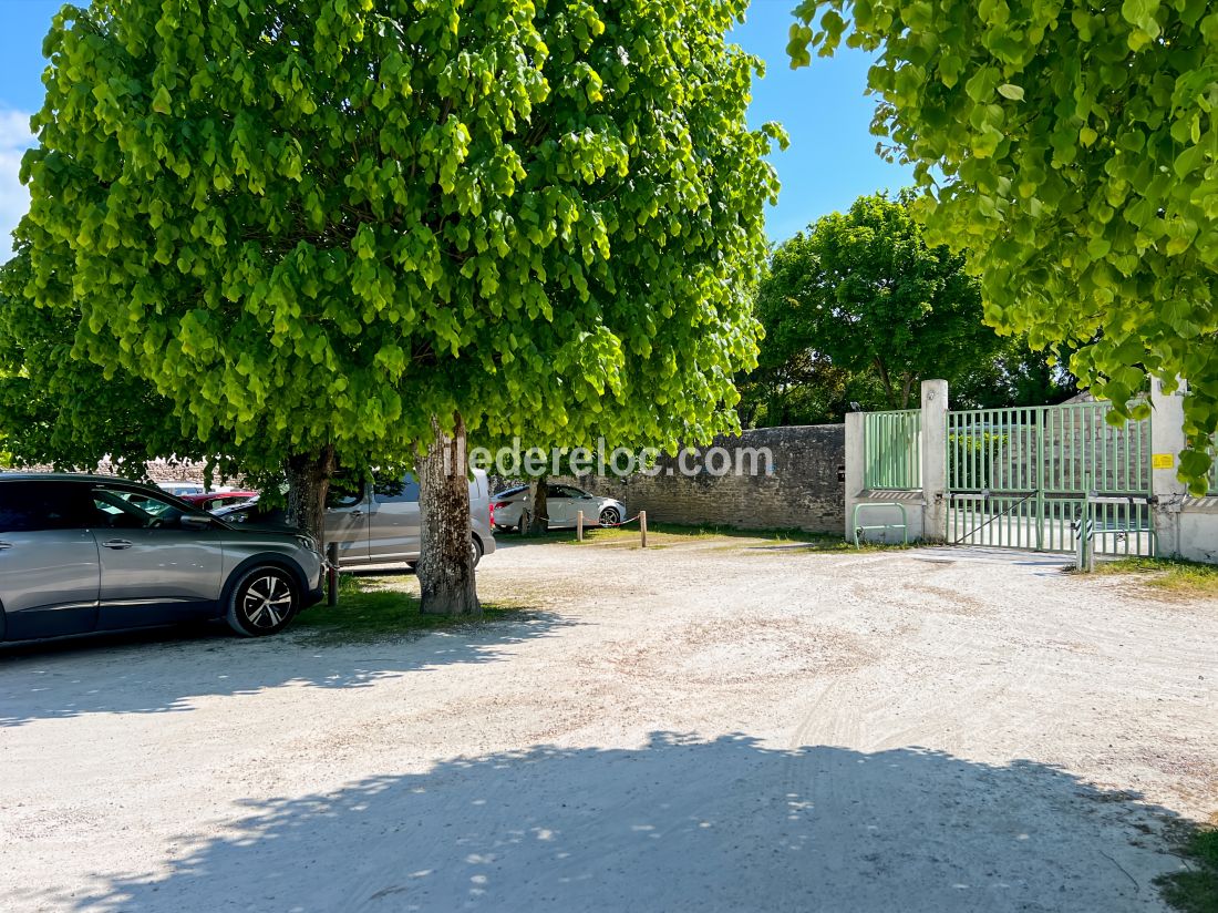 Photo 21: An accomodation located in Saint-Martin-de-Ré on ile de Ré.