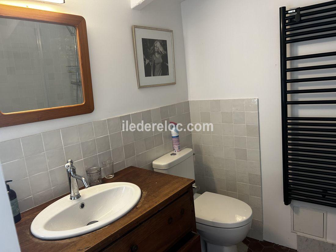 Photo 15: An accomodation located in La Flotte-en-Ré on ile de Ré.