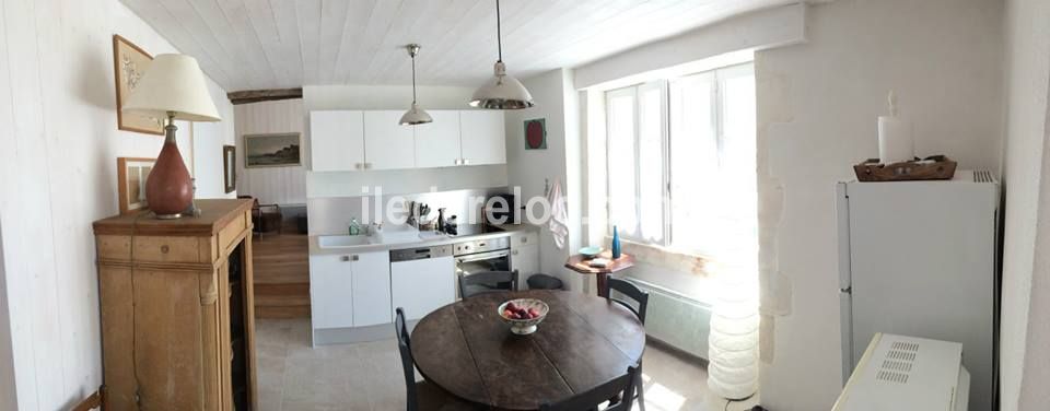 Photo 10: An accomodation located in La Couarde-sur-mer on ile de Ré.