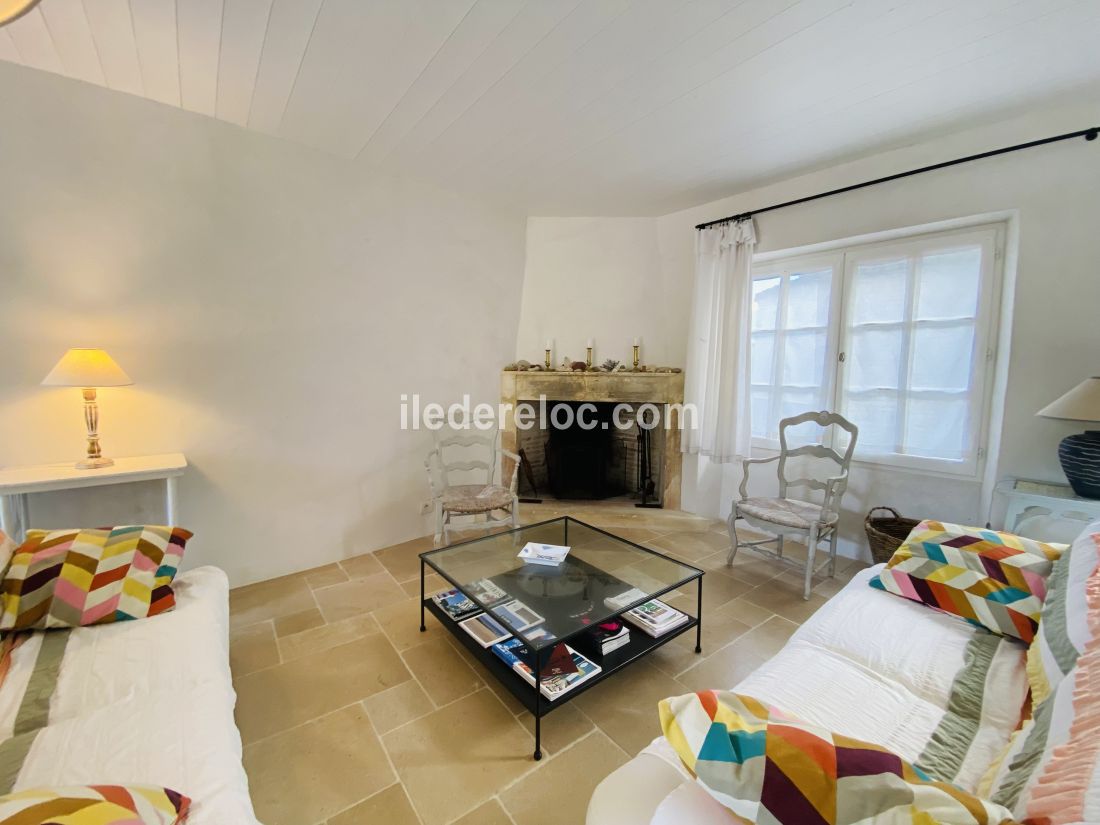 Photo 7: An accomodation located in La Couarde-sur-mer on ile de Ré.