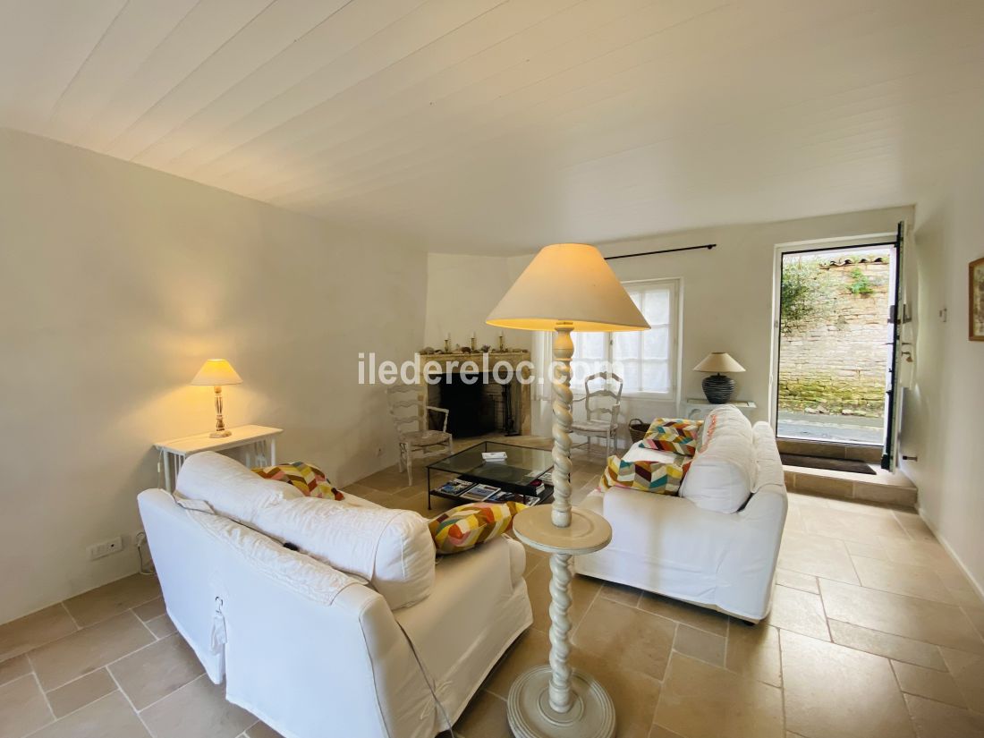 Photo 6: An accomodation located in La Couarde-sur-mer on ile de Ré.