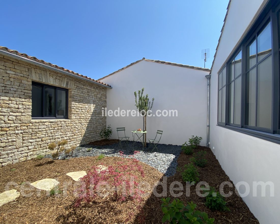 Photo 5: An accomodation located in Loix on ile de Ré.