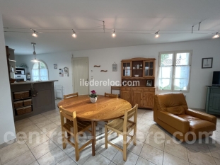 Ile de Ré:Maison de la fileraise: village house