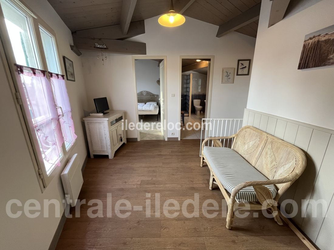 Photo 12: An accomodation located in Le Bois-Plage-en-R&eacute; on ile de R&eacute;.