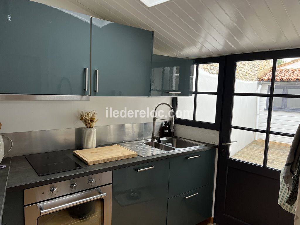 Photo 8: An accomodation located in La Couarde-sur-mer on ile de Ré.