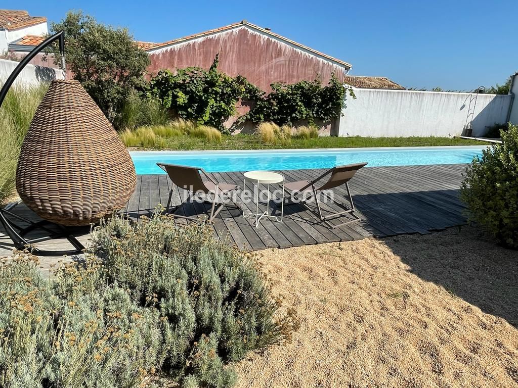 Photo 4: An accomodation located in Sainte-Marie-de-Ré on ile de Ré.