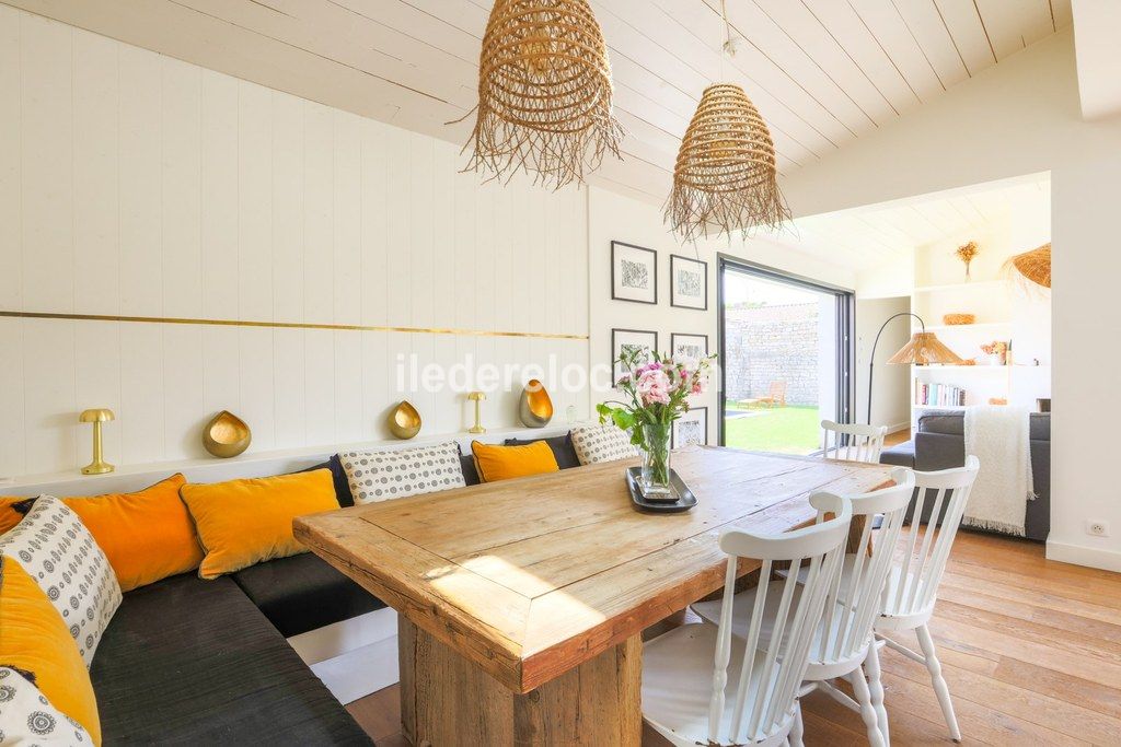 Photo 5: An accomodation located in Sainte-Marie-de-R&eacute; on ile de R&eacute;.