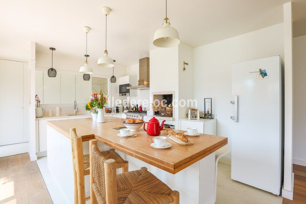 Photo 10: An accomodation located in Sainte-Marie-de-R&eacute; on ile de R&eacute;.