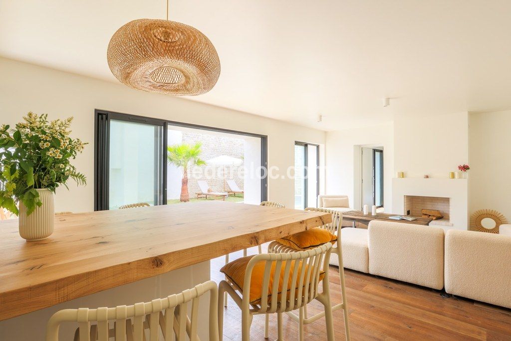 Photo 13: An accomodation located in Sainte-Marie-de-R&eacute; on ile de R&eacute;.