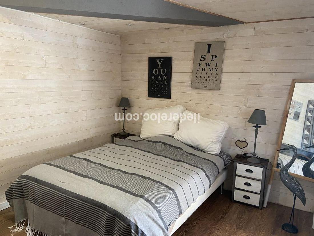 Photo 4: An accomodation located in La Flotte-en-Ré on ile de Ré.