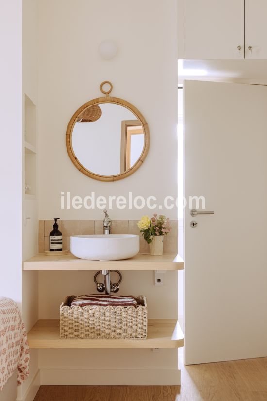 Photo 22: An accomodation located in Loix on ile de Ré.