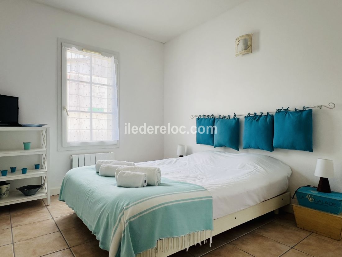 Photo 8: An accomodation located in Saint-Martin-de-Ré on ile de Ré.