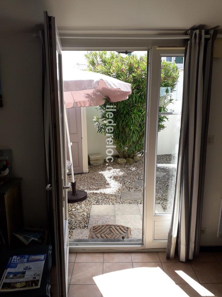 Photo 6: An accomodation located in Saint-Clément-des-Baleines on ile de Ré.