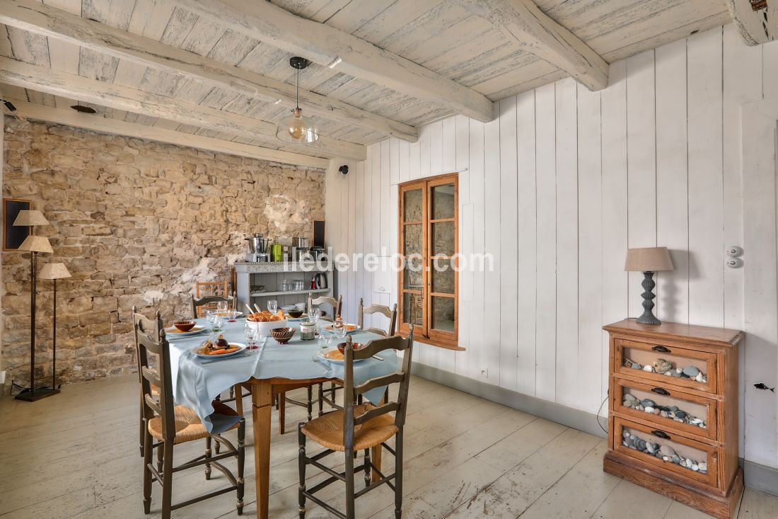 Photo 5: An accomodation located in Sainte-Marie-de-Ré on ile de Ré.