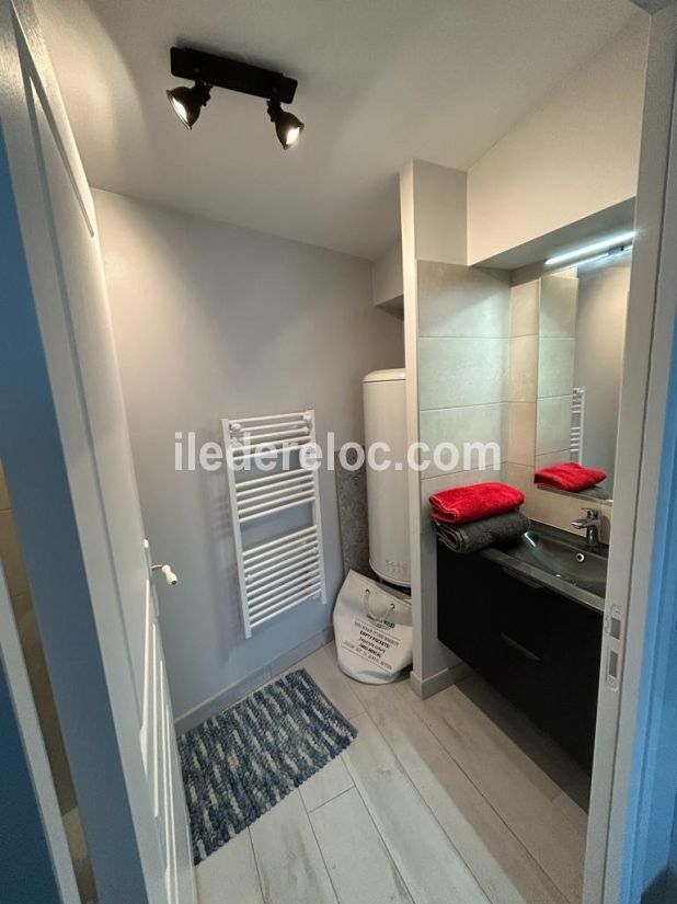 Photo 10: An accomodation located in La Flotte-en-Ré on ile de Ré.