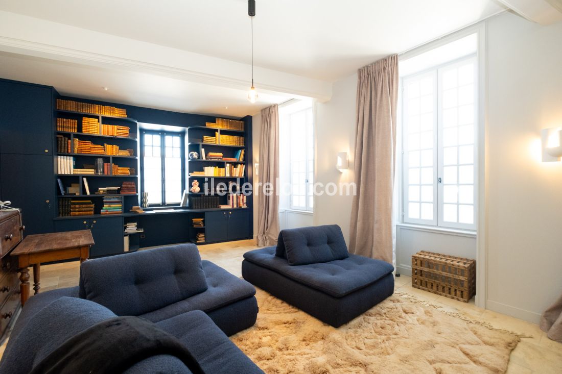 Photo 6: An accomodation located in Saint-Martin-de-Ré on ile de Ré.