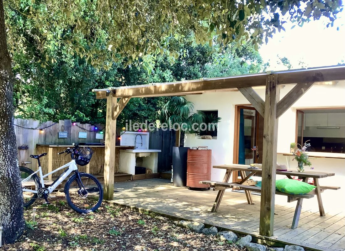 Photo 13: An accomodation located in Sainte-Marie-de-Ré on ile de Ré.
