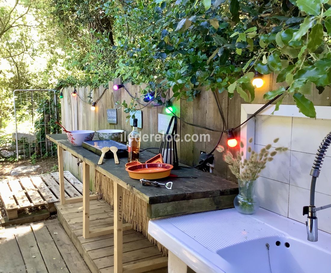 Photo 12: An accomodation located in Sainte-Marie-de-Ré on ile de Ré.
