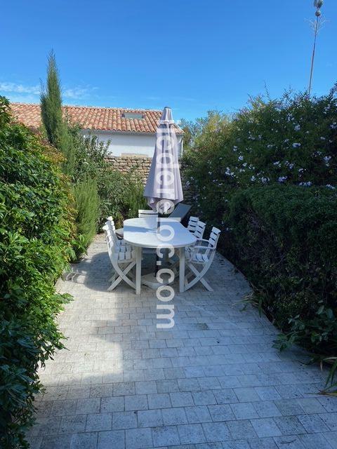 Photo 10: An accomodation located in Loix on ile de Ré.
