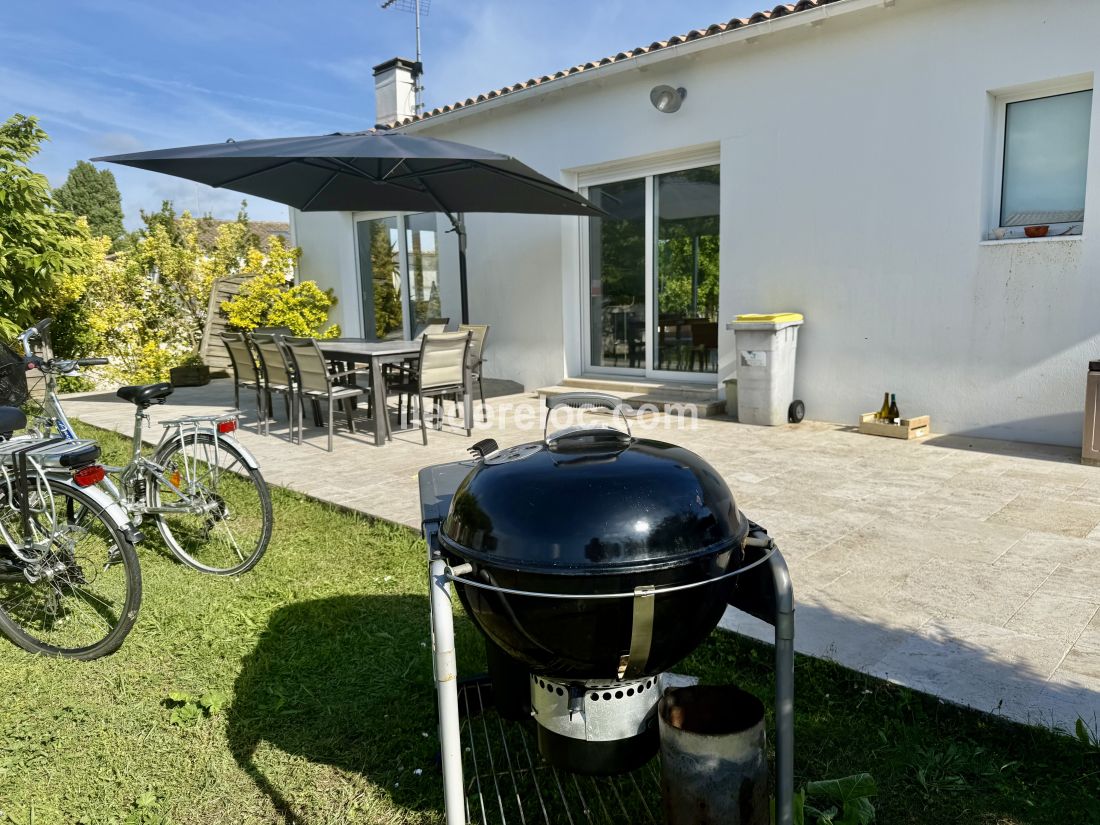 Photo 12: An accomodation located in Sainte-Marie-de-Ré on ile de Ré.