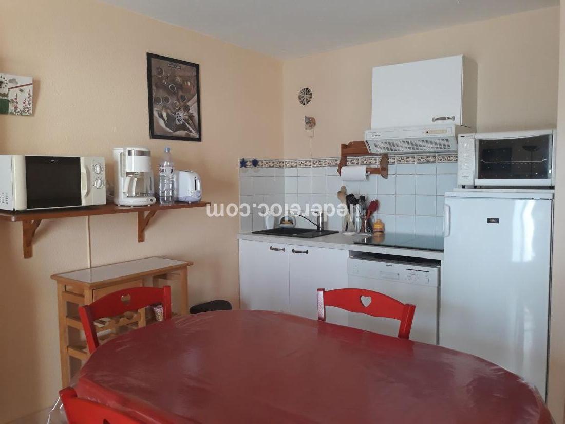 Photo 4: An accomodation located in Saint-Martin-de-Ré on ile de Ré.