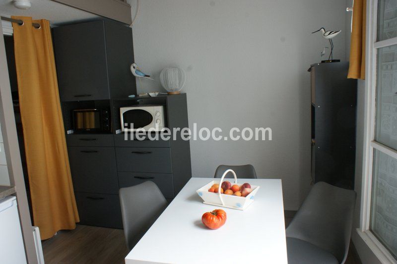 Photo 4: An accomodation located in Saint-Martin-de-Ré on ile de Ré.