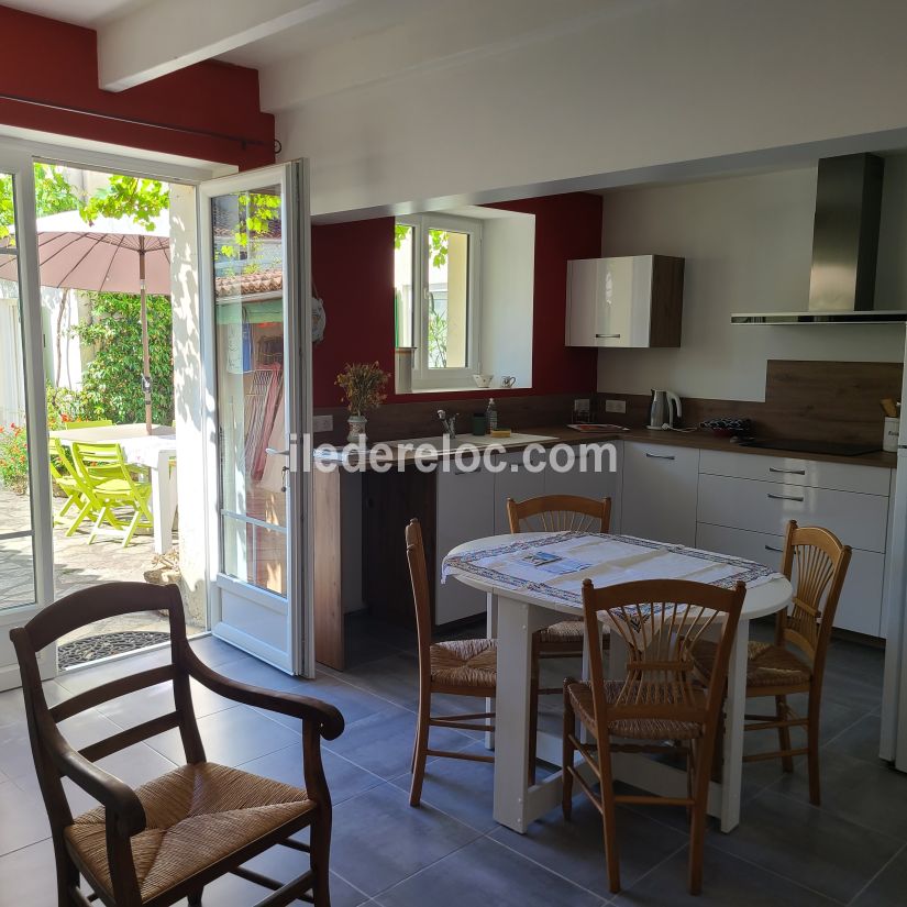 Photo 2: An accomodation located in Les Portes-en-Ré on ile de Ré.