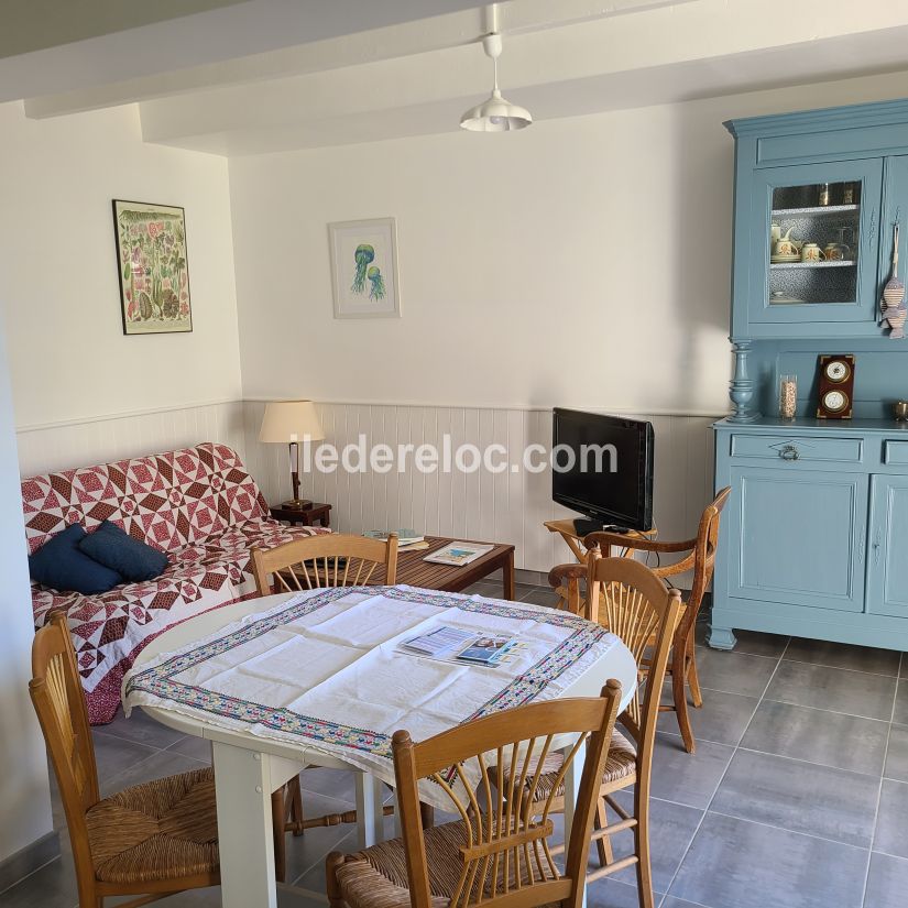Photo 3: An accomodation located in Les Portes-en-Ré on ile de Ré.
