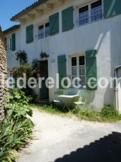 Ile de Ré:Charming salt house in the heart of the village. sleeps 8