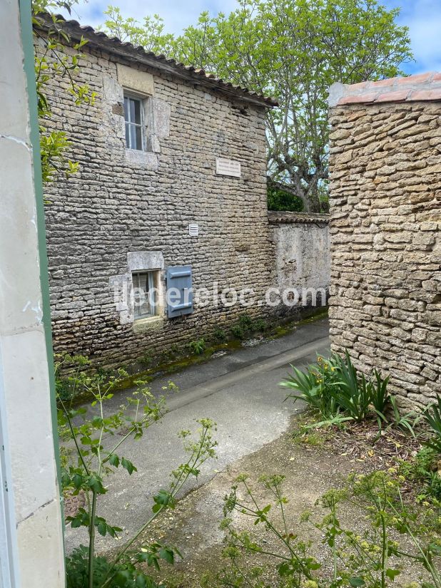 Photo 11: An accomodation located in Les Portes-en-Ré on ile de Ré.