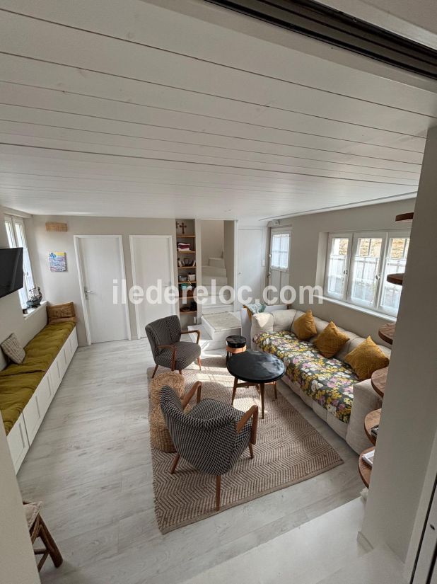 Photo 5: An accomodation located in Les Portes-en-R&eacute; on ile de R&eacute;.