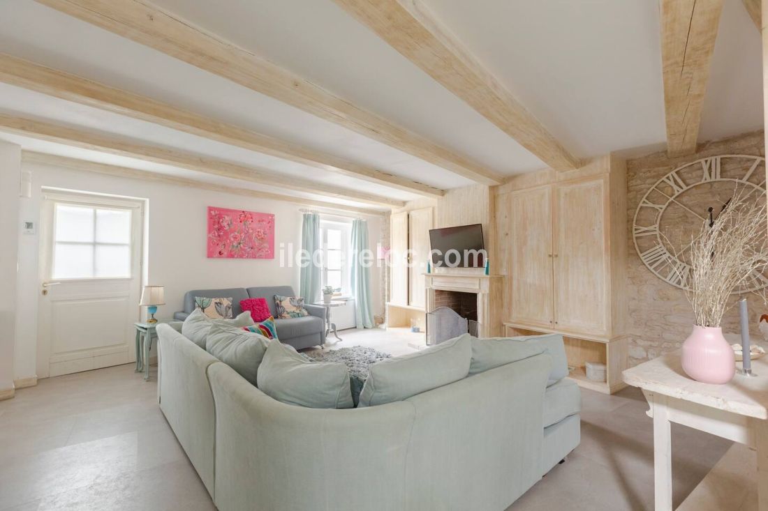 Photo 11: An accomodation located in Saint-Martin-de-Ré on ile de Ré.