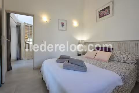 Photo 25: An accomodation located in Saint-Martin-de-R&eacute; on ile de R&eacute;.