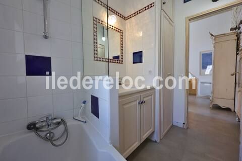 Photo 29: An accomodation located in Saint-Martin-de-R&eacute; on ile de R&eacute;.