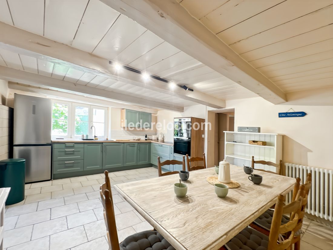 Photo 6: An accomodation located in Sainte-Marie-de-Ré on ile de Ré.