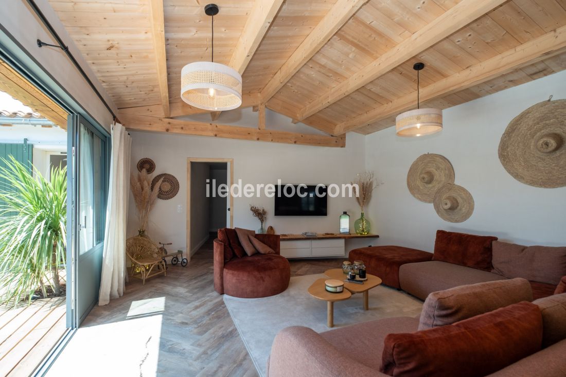 Photo 4: An accomodation located in Le Bois-Plage-en-Ré on ile de Ré.