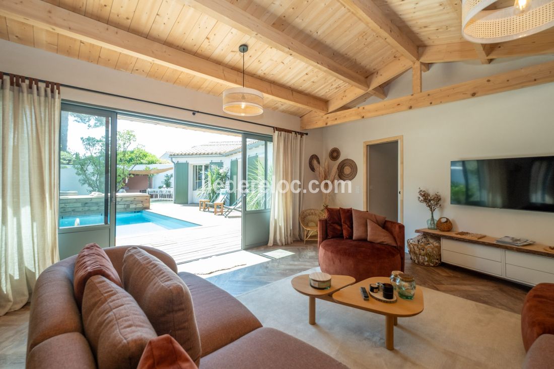 Photo 5: An accomodation located in Le Bois-Plage-en-Ré on ile de Ré.