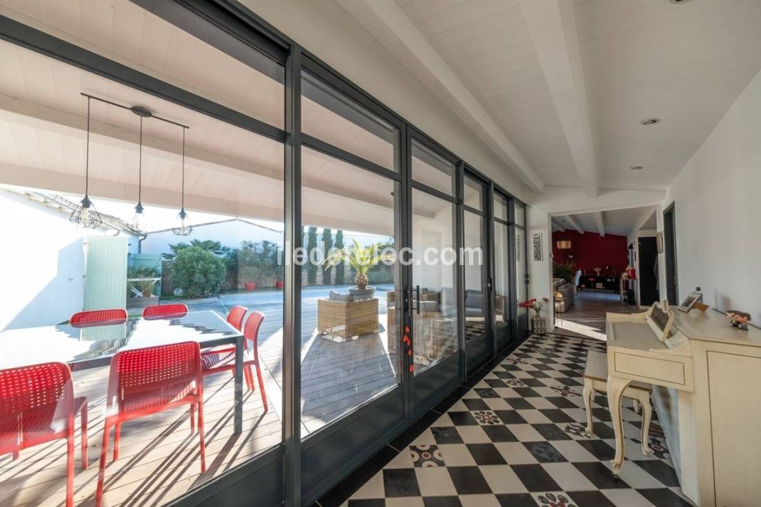 Photo 5: An accomodation located in Sainte-Marie-de-Ré on ile de Ré.