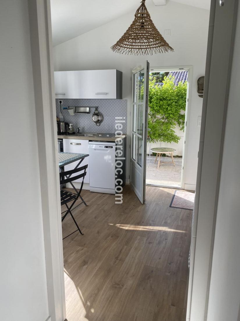 Photo 7: An accomodation located in Saint-Clément-des-Baleines on ile de Ré.