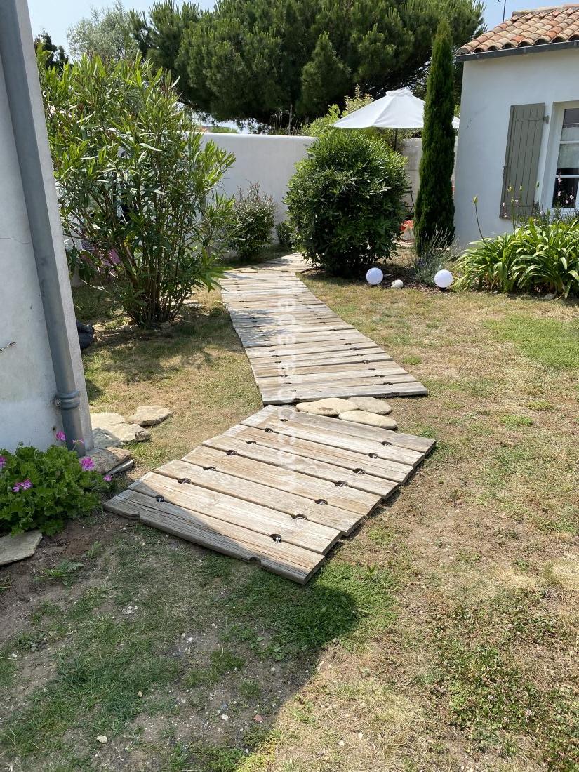 Photo 11: An accomodation located in Saint-Clément-des-Baleines on ile de Ré.
