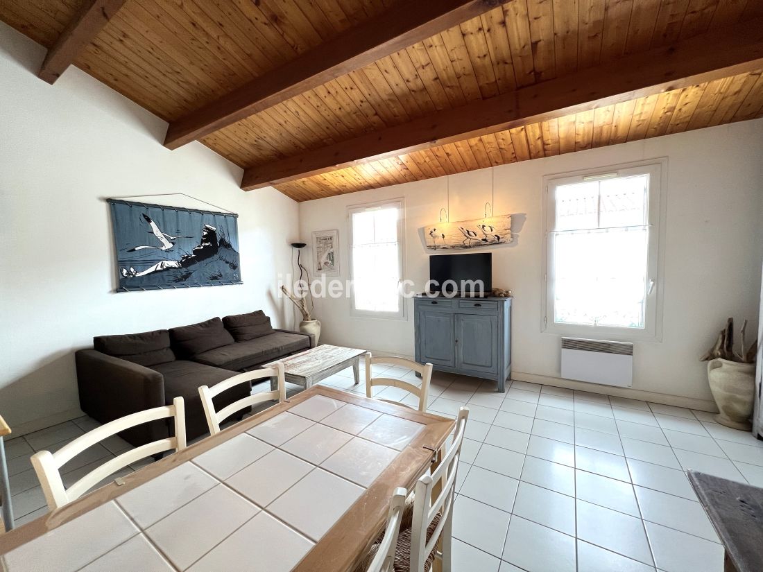 Photo 9: An accomodation located in Saint-Martin-de-Ré on ile de Ré.