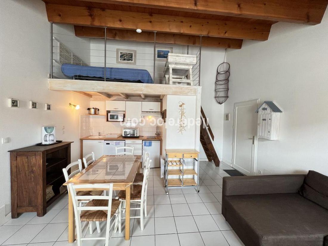 Photo 4: An accomodation located in Saint-Martin-de-Ré on ile de Ré.