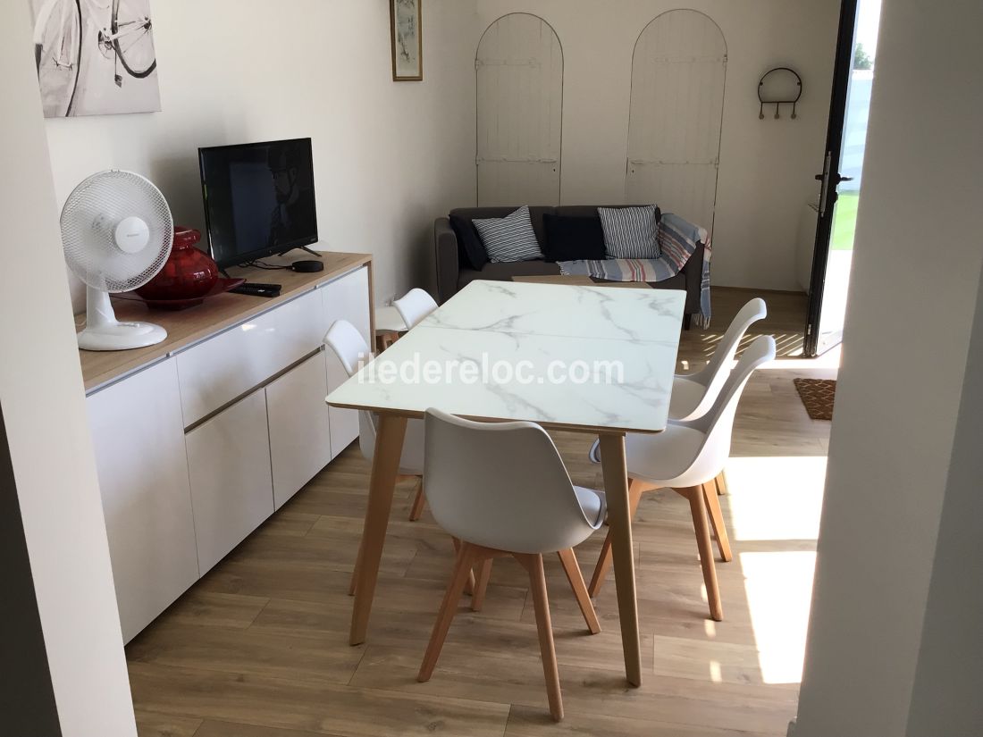 Photo 7: An accomodation located in Rivedoux-Plage on ile de Ré.