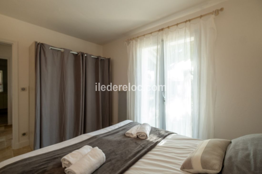 Photo 11: An accomodation located in Saint-Martin-de-Ré on ile de Ré.