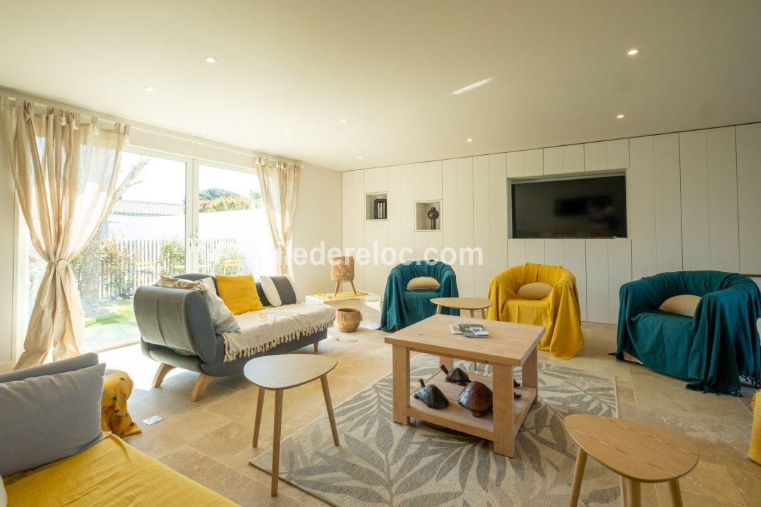 Photo 8: An accomodation located in Saint-Martin-de-Ré on ile de Ré.