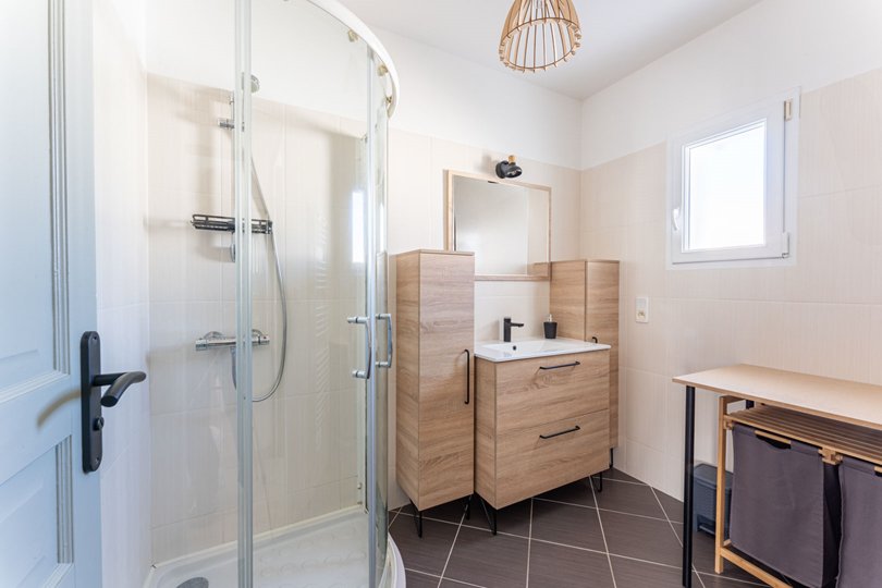 Photo 6: An accomodation located in Saint-Martin-de-Ré on ile de Ré.