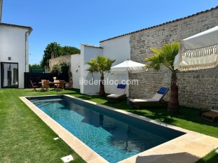 Ile de Ré:Rare, very beautiful village house from the end of the 19th century, completely 